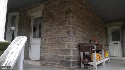 6704 N 6th St, Philadelphia, PA 19126