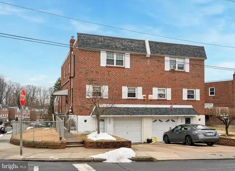 7343 Hiola Rd, Philadelphia, PA 19128