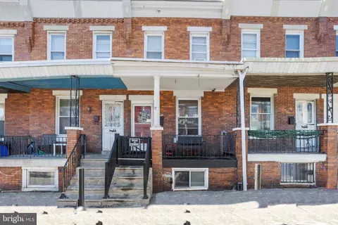 2520 S Gross St, Philadelphia, PA 19142