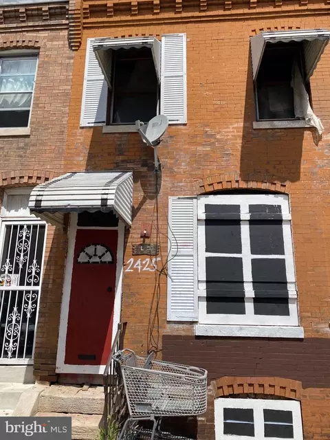 2425 W Firth St, Philadelphia, PA 19132