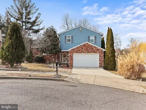 500 Denise Dr, Philadelphia, PA 19116