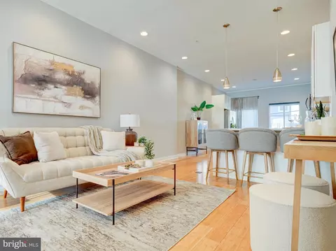 2039 E Cumberland St, Philadelphia, PA 19125
