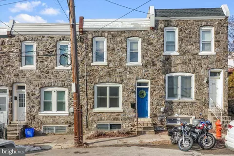 273 Kalos St, Philadelphia, PA 19128