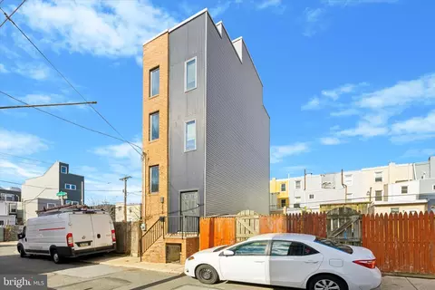 2638 Janney St, Philadelphia, PA 19125