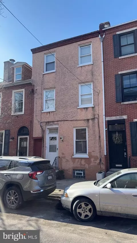 1022 N Lawrence St, Philadelphia, PA 19123