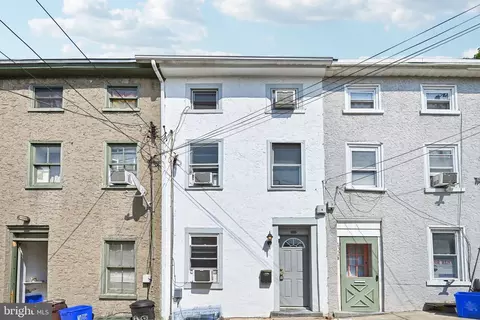 130 Conarroe St, Philadelphia, PA 19127