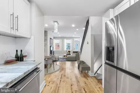 761 S Hicks St, Philadelphia, PA 19146
