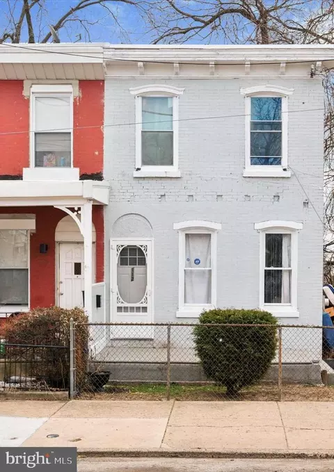 112 E Pastorius St, Philadelphia, PA 19144
