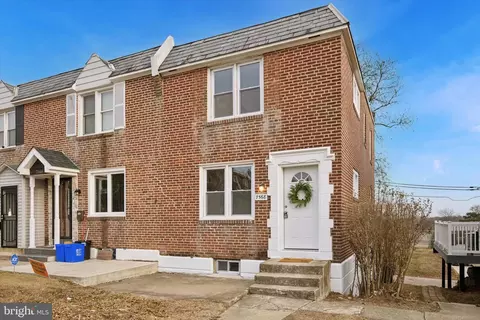 7568 Brockton Rd, Philadelphia, PA 19151