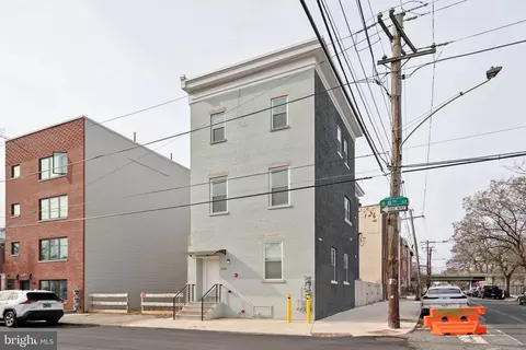 1542 N 8th St, Philadelphia, PA 19122
