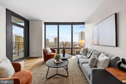 2101 Market St #2105, Philadelphia, PA 19103