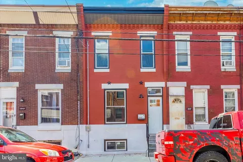 2042 Moore St, Philadelphia, PA 19145
