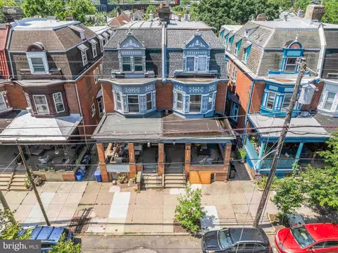 922 S 49th St, Philadelphia, PA 19143