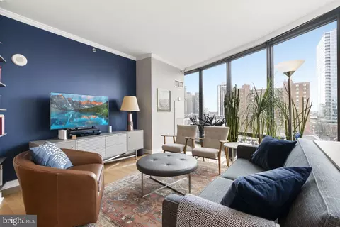 2101 Market St #803, Philadelphia, PA 19103
