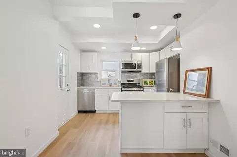 2405 S Marshall St, Philadelphia, PA 19148