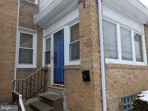 215 Longshore Ave, Philadelphia, PA 19111