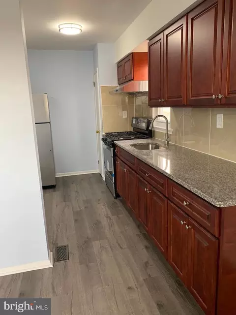 3356 Red Lion Rd, Philadelphia, PA 19114