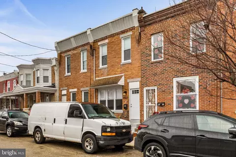 3023 Chatham St, Philadelphia, PA 19134