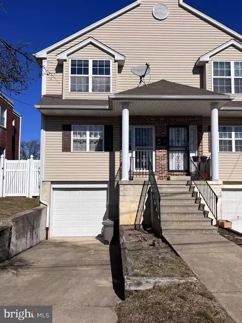 2017 Arthur St, Philadelphia, PA 19152