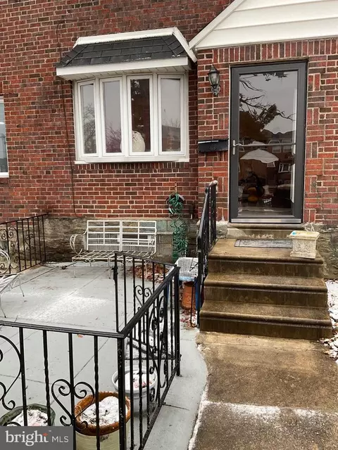 7808 Forrest Ave, Philadelphia, PA 19150