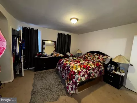 8065 Temple Rd, Philadelphia, PA 19150