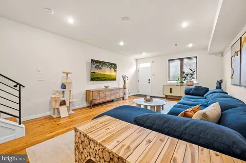 426 N Sloan St, Philadelphia, PA 19104