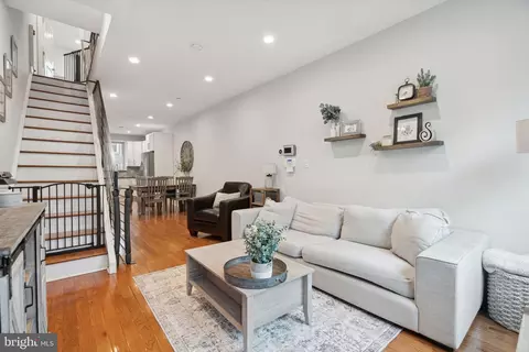 2707 Belgrade St, Philadelphia, PA 19134