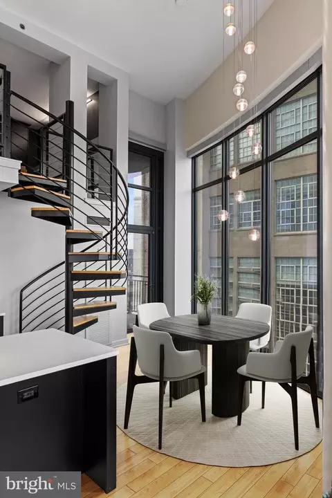 2101 Market St #602, Philadelphia, PA 19103