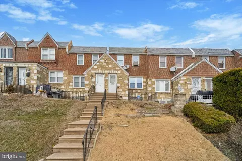 171 E Walnut Park Dr, Philadelphia, PA 19120
