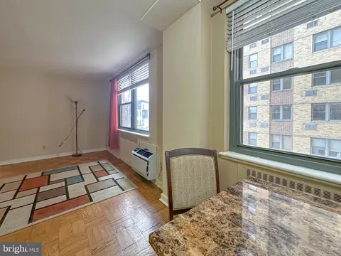 2601 Pennsylvania Ave #304, Philadelphia, PA 19130