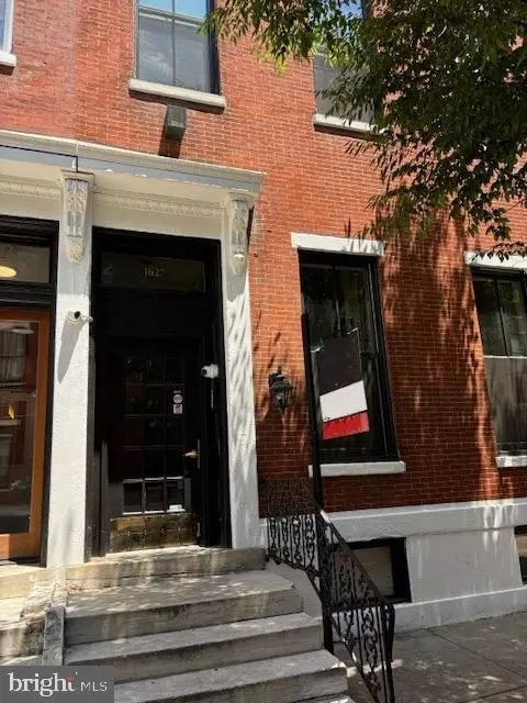 1627 Spruce St #1, Philadelphia, PA 19103