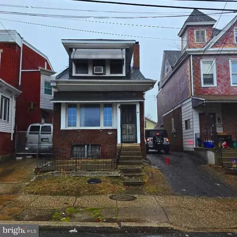 4823 Van Kirk St, Philadelphia, PA 19135