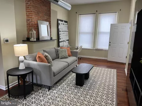 802 Corinthian Ave #1, Philadelphia, PA 19130