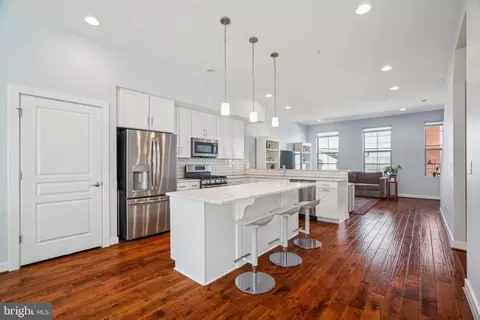402 Reed St, Philadelphia, PA 19147