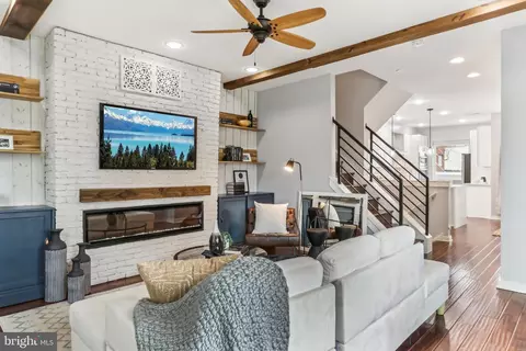 165 E Allen St #6, Philadelphia, PA 19125