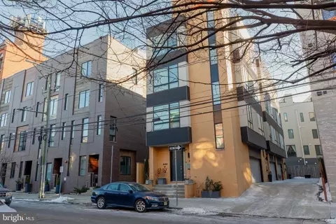 444 48 Fairmount Ave #C, Philadelphia, PA 19123