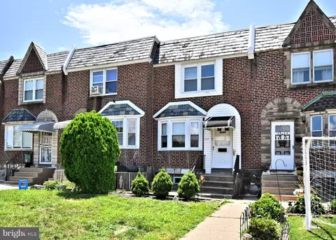 2240 Friendship St, Philadelphia, PA 19149
