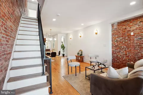 2530 W Master St, Philadelphia, PA 19121