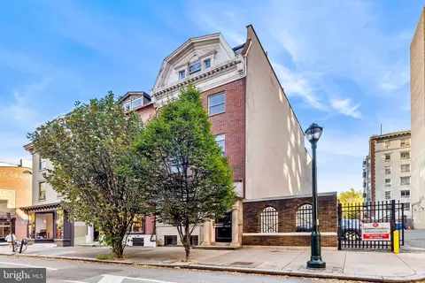 1222 Spruce St #3, Philadelphia, PA 19107