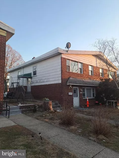 10159 Bridle Rd, Philadelphia, PA 19116