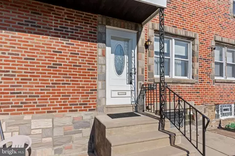8020 Terry St, Philadelphia, PA 19136
