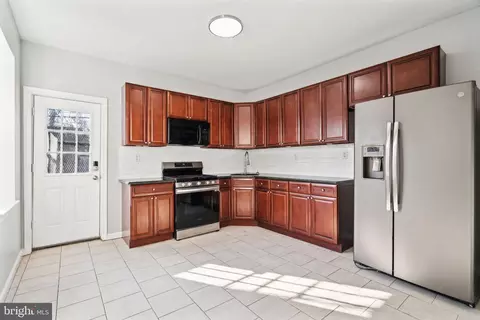 1526 N 28 N 60th St, Philadelphia, PA 19151