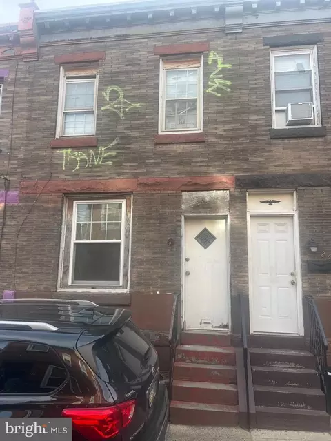 2070 E Lippincott St, Philadelphia, PA 19134