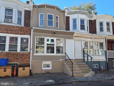 2220 Bonaffon St, Philadelphia, PA 19142