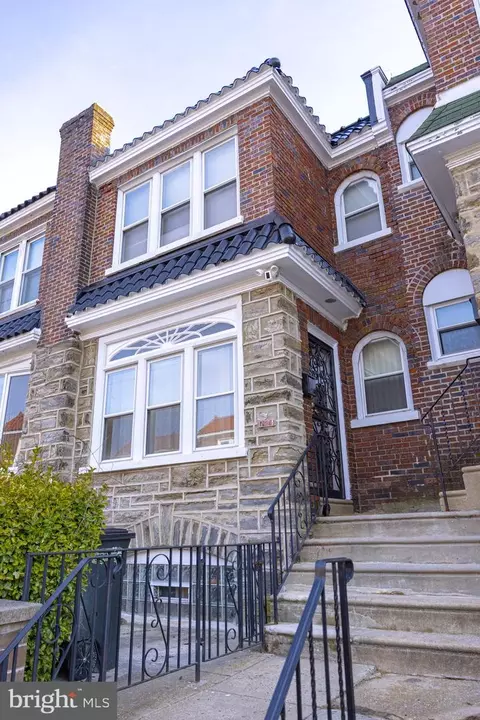 1974 Renovo St, Philadelphia, PA 19138
