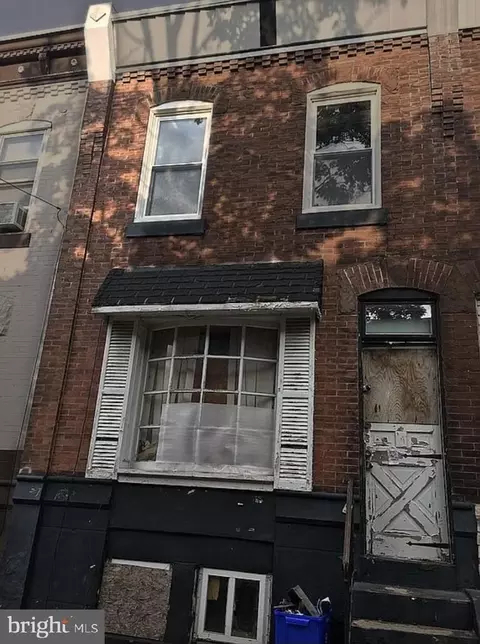 1525 S Bailey St, Philadelphia, PA 19146