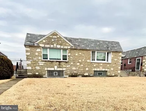 7727 Dungan Rd, Philadelphia, PA 19111