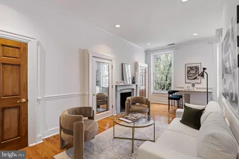 1730 Pine St #2, Philadelphia, PA 19103