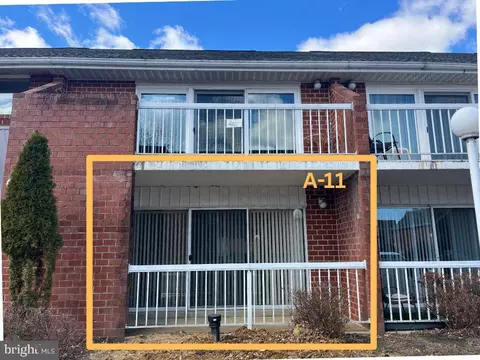 9945 49 Norwalk Rd #11A, Philadelphia, PA 19115