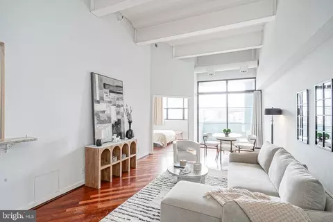 3 N Chris Columbus Blvd #PL218, Philadelphia, PA 19106
